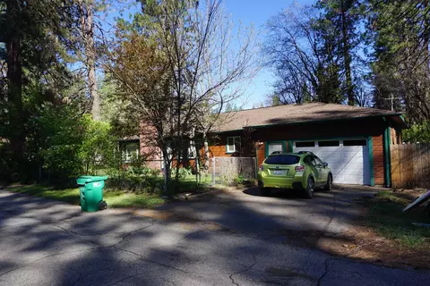 2261 Mansell St, Quincy, CA 95971