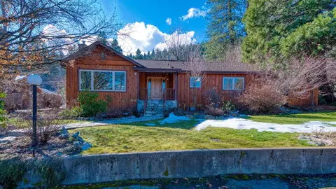 574 W High St, Quincy, CA 95971