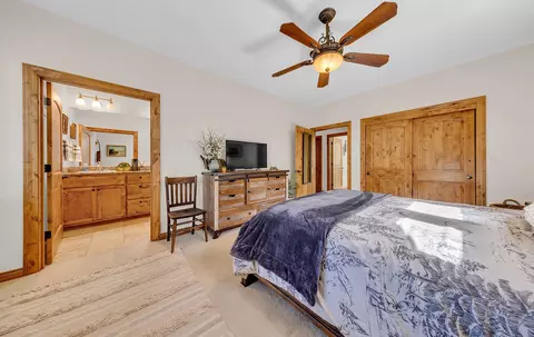 Bedroom - 283 Osprey Loop, Lake Almanor West, CA 96020 photo 2 of 5