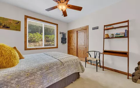 Bedroom - 283 Osprey Loop, Lake Almanor West, CA 96020 photo 3 of 5
