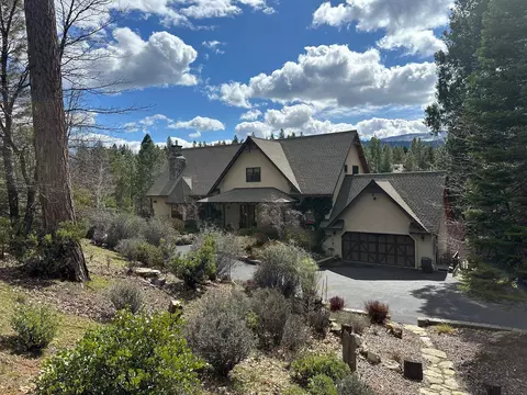 566 Main Ranch Rd, Quincy, CA 95971