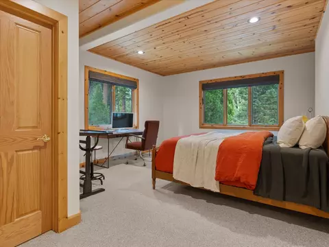 Bedroom - 355 Quail View Cir, Clio, CA 96106 photo 5 of 5