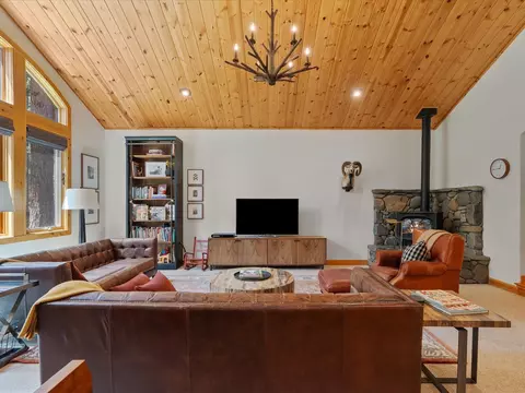 Living - 355 Quail View Cir, Clio, CA 96106 photo 5 of 5