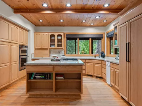 Kitchen - 355 Quail View Cir, Clio, CA 96106 photo 3 of 6