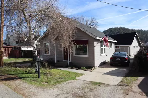 30 Roche Ave, Quincy, CA 95971