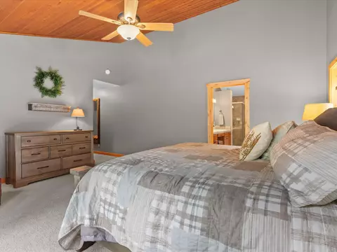 Bedroom - 213 Cody Dr, Clio, CA 96106 photo 3 of 6