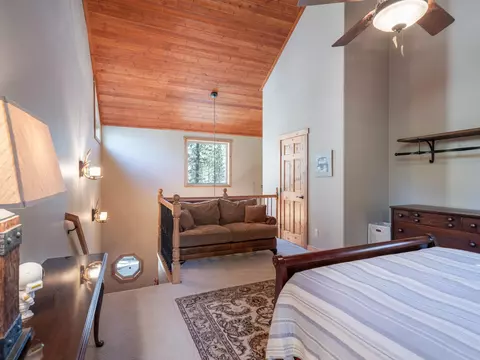 Bedroom - 213 Cody Dr, Clio, CA 96106 photo 3 of 5