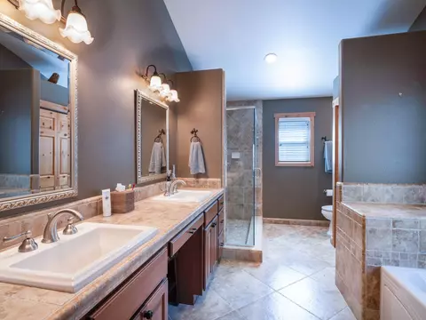 Bath - 213 Cody Dr, Clio, CA 96106 photo 2 of 5