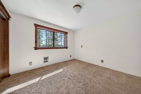 Bedroom - 298 Osprey Loop, Lake Almanor West, CA 96020 photo 4 of 4