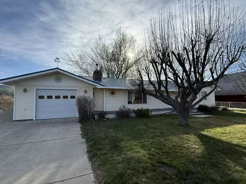 426 Rancho Circle Dr, Loyalton, CA 96118