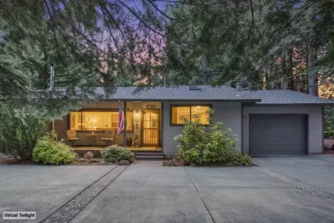 937 Peninsula Dr, Lake Almanor, CA 96137