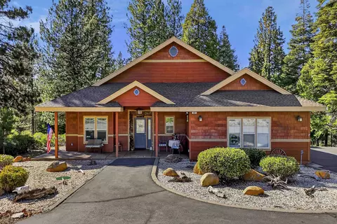 682 Bailey Creek Dr, Lake Almanor, CA 96137