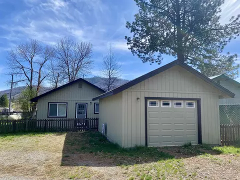 506 Second St, Greenville, CA 95947