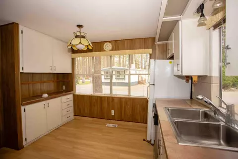 Kitchen - 305 Graeagle Johnsville Road A-14, Graeagle, CA 96103 photo 3 of 3