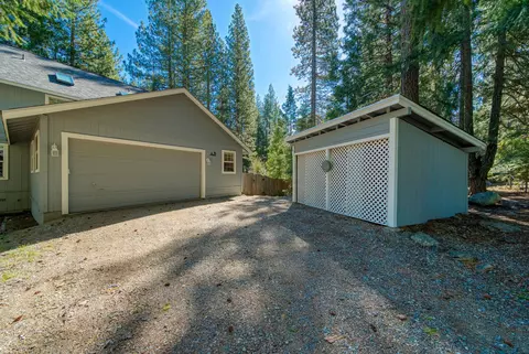 Exterior - 2 Modoc Trl, Graeagle, CA 96103 photo 14 of 17