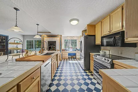 Kitchen - 2 Modoc Trl, Graeagle, CA 96103 photo 1 of 6