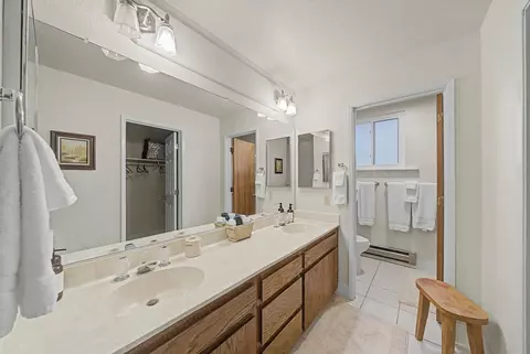 Bath - 39 S Aspen Cir, Blairsden, CA 96103 photo 3 of 3