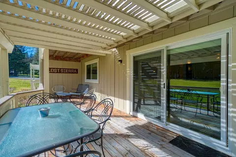 Exterior - 39 S Aspen Cir, Blairsden, CA 96103 photo 7 of 10