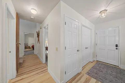 Entry Way - 39 S Aspen Cir, Blairsden, CA 96103 photo 2 of 3
