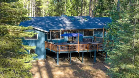 Exterior - 15 Shawnee Trl, Graeagle, CA 96103 photo 3 of 14