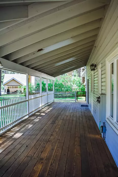 Exterior - 2 Sugar Pine Dr, Blairsden, CA 96103 photo 4 of 9