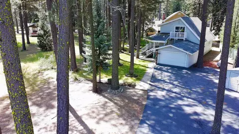 Exterior - 2 Sugar Pine Dr, Blairsden, CA 96103 photo 7 of 9
