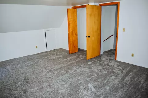 Bedroom - 2 Sugar Pine Dr, Blairsden, CA 96103 photo 5 of 6