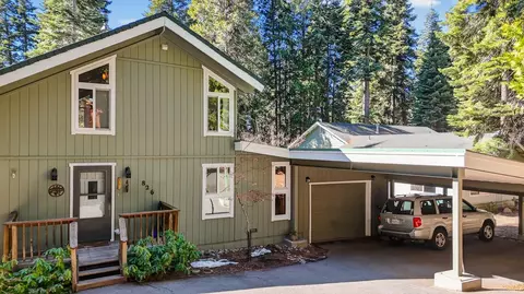 826 E Mountain Ridge Rd, Lake Almanor, CA 96137