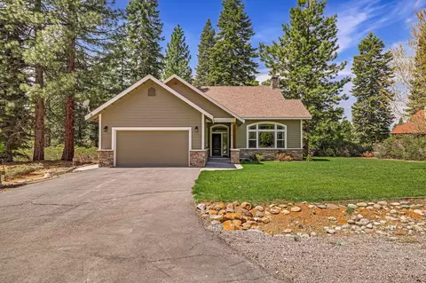 22 Highwood Cir, Lake Almanor, CA 96137