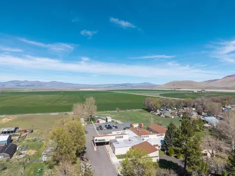 609 Third St, Loyalton, CA 96118 photo 3