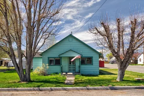 609 Third St, Loyalton, CA 96118