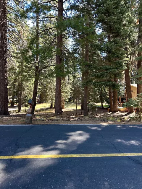 1276 Lassen View Dr, Lake Almanor, CA 96137
