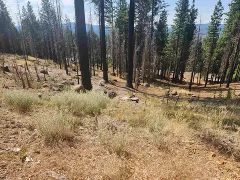 512 Eagle Crest Dr, Lake Almanor West, CA 96020