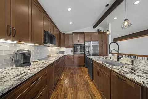 Kitchen - 13 Graeagle Meadows Rd, Graeagle, CA 96103 photo 5 of 7