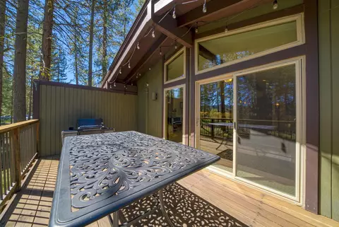 Exterior - 13 Graeagle Meadows Rd, Graeagle, CA 96103 photo 5 of 14