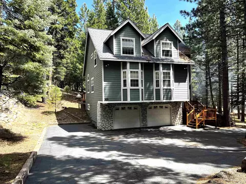 105 Top Of The West Dr, Lake Almanor West, CA 96020