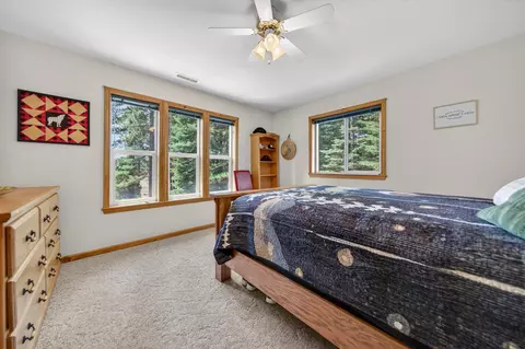 Bedroom - 326 Osprey Loop, Lake Almanor West, CA 96020 photo 3 of 9