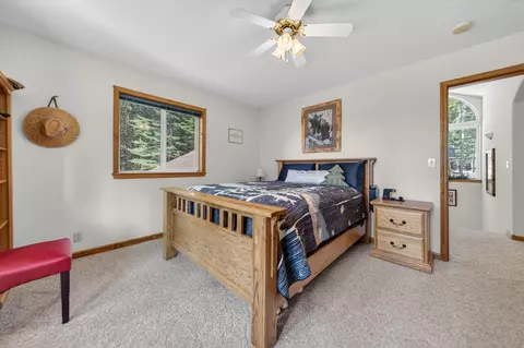 Bedroom - 326 Osprey Loop, Lake Almanor West, CA 96020 photo 4 of 9