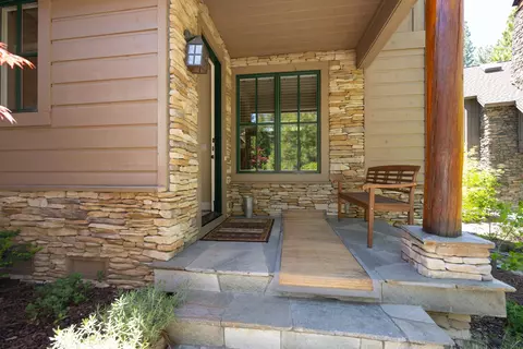 Exterior - 40 Hawk Rdg, Clio, CA 96106 photo 5 of 13