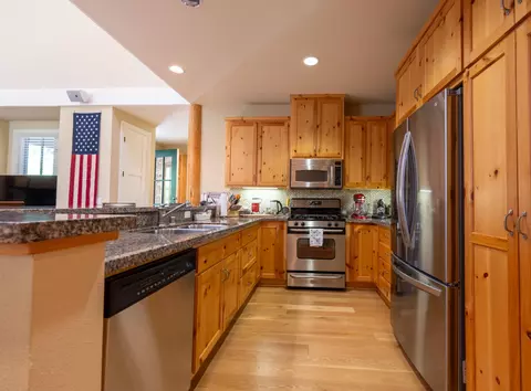 Kitchen - 40 Hawk Rdg, Clio, CA 96106 photo 1 of 2