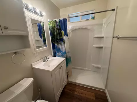 Bath - 260 First St, Chester, CA 96020 photo 2 of 3