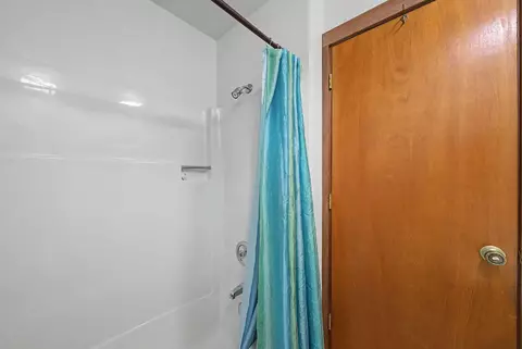 Bath - 79 Graeagle Meadows Rd, Graeagle, CA 96103 photo 3 of 4
