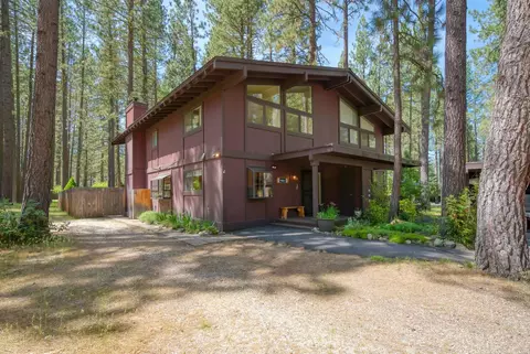29 Graeagle Meadows Rd, Graeagle, CA 96103