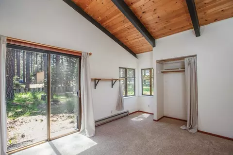 Bedroom - 162 Pineleaf Dr, Meadow Valley, CA 95956 photo 2 of 3