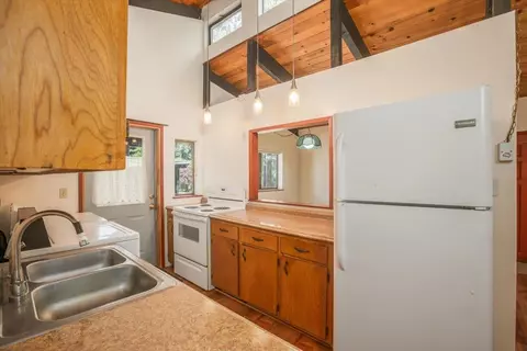 Kitchen - 162 Pineleaf Dr, Meadow Valley, CA 95956 photo 1 of 3