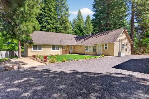 1108 Peninsula Dr, Lake Almanor, CA 96137