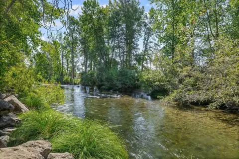View/Area - 351 Feather River Dr, Chester, CA 96020 photo 2 of 8
