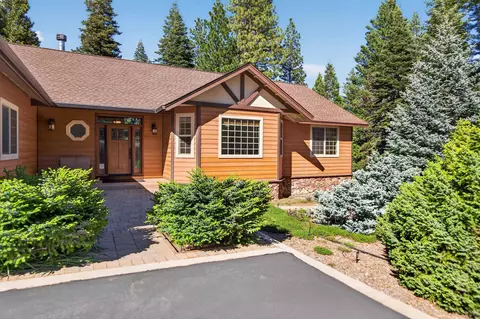 205 Top Of The West Dr, Lake Almanor West, CA 96020