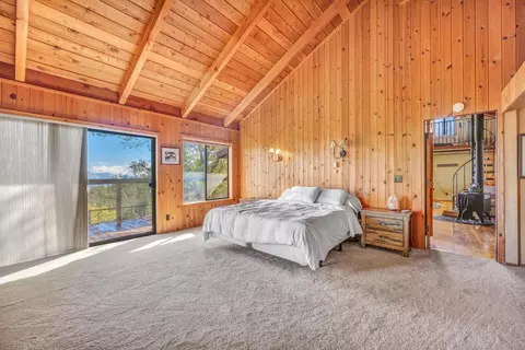 Bedroom - 740-935 Sugarloaf Rd, Doyle, CA 96109 photo 1 of 3