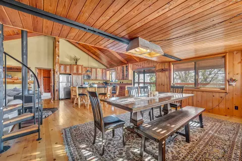 Dining - 740-935 Sugarloaf Rd, Doyle, CA 96109 photo 1 of 2